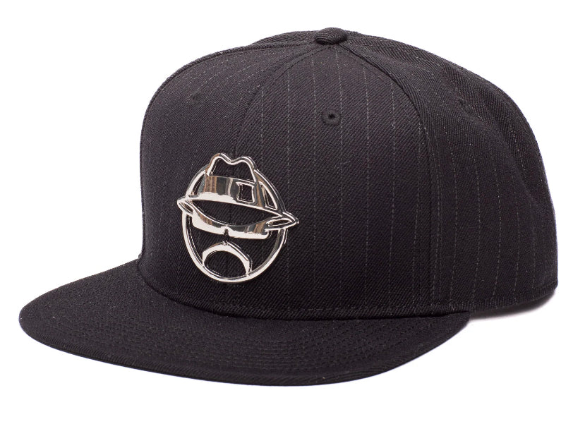 PINSTRIPE METAL GOLO HAT