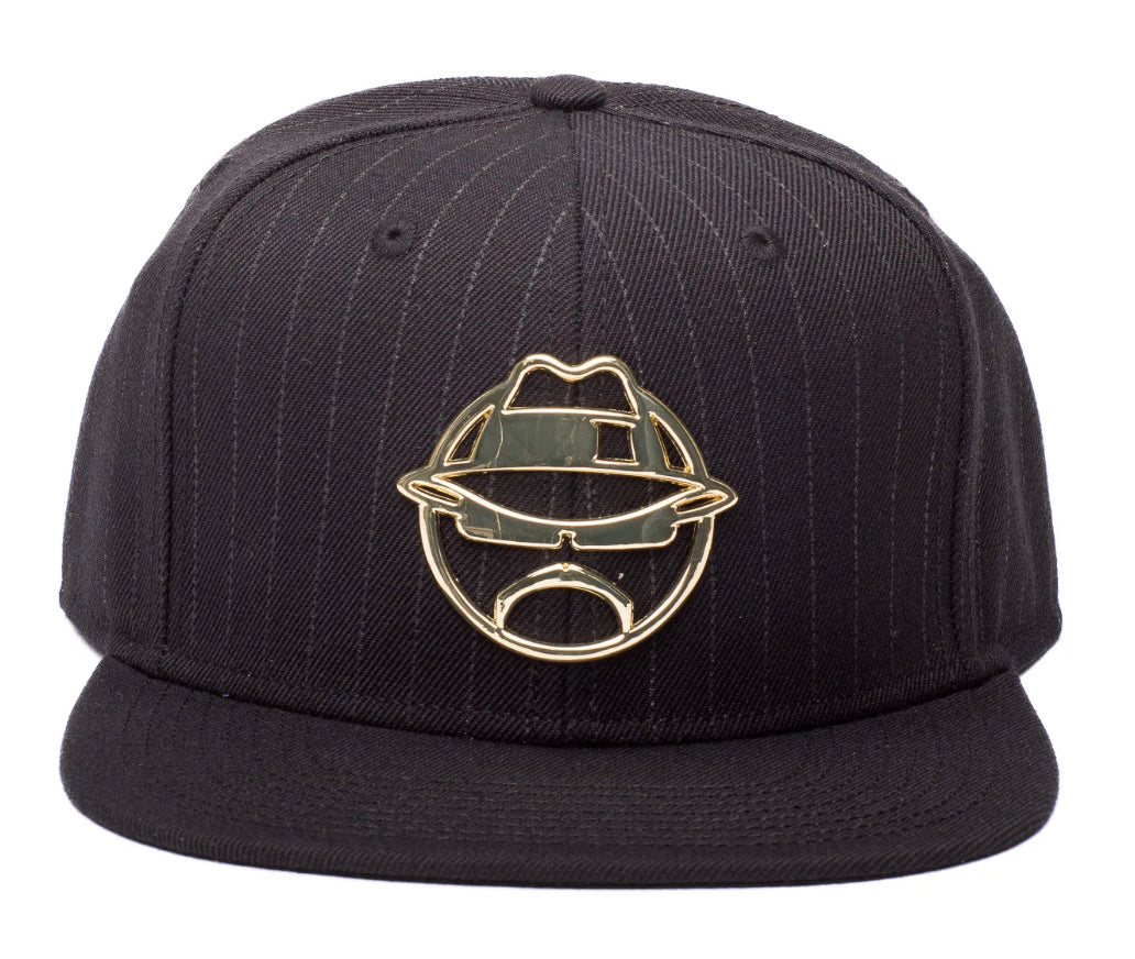 PINSTRIPE METAL GOLO HAT