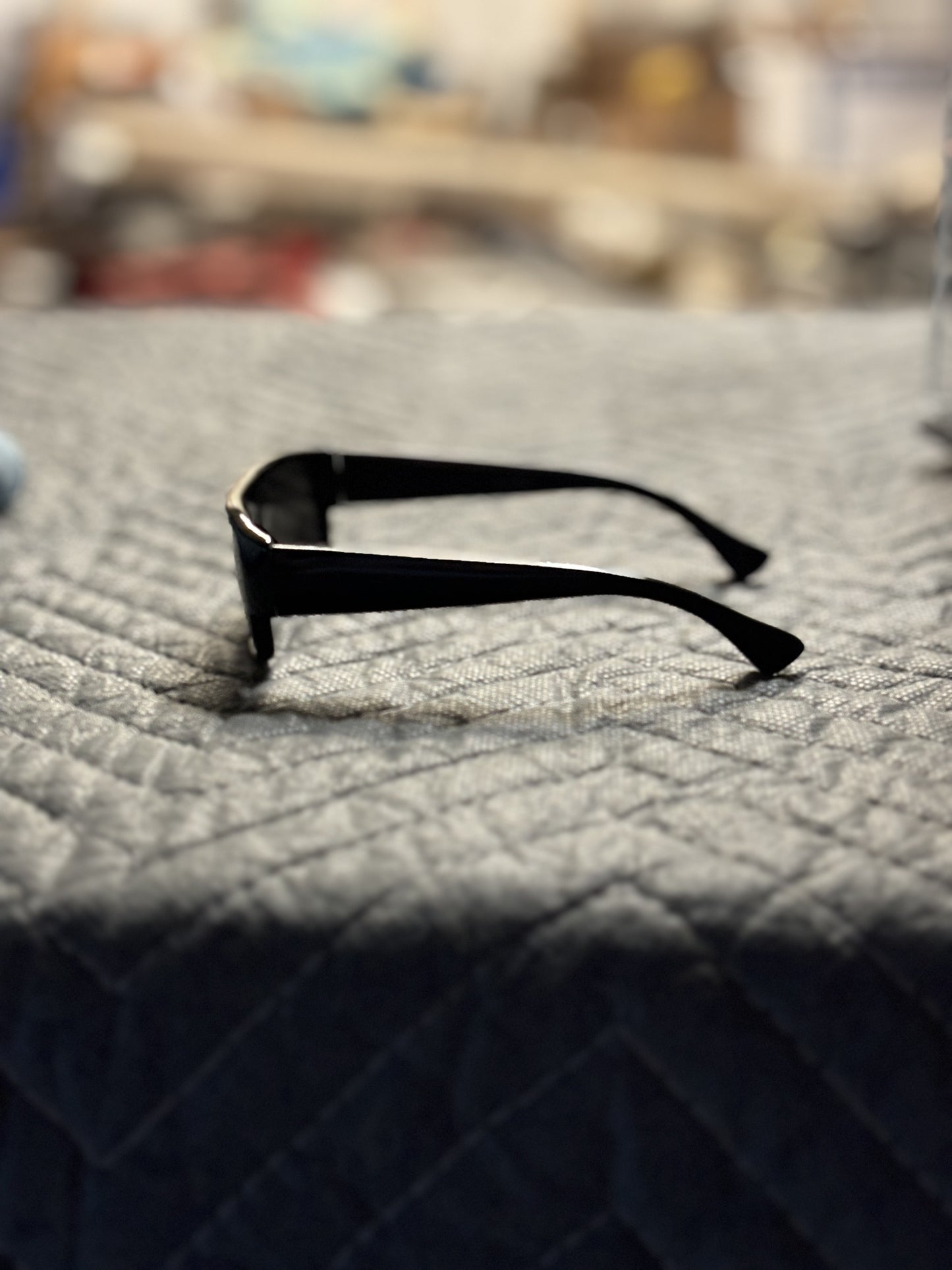 Little Kid’s sunglasses